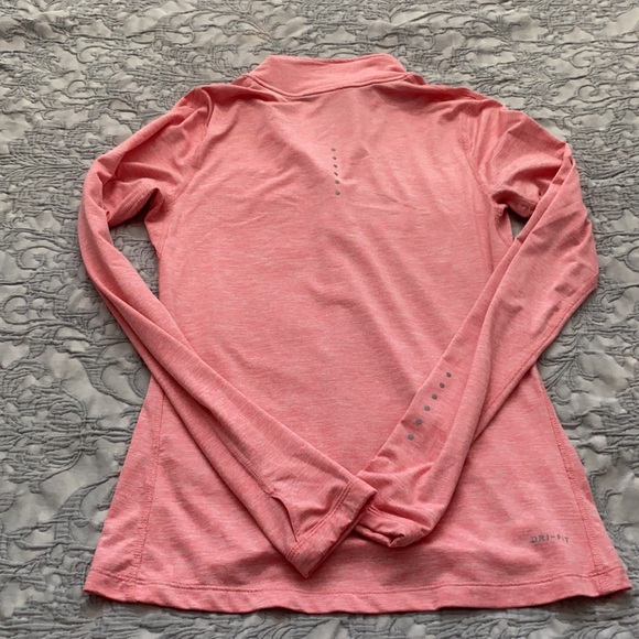 Nike XS Pink Dri-Fit running top - Picture 5 of 6